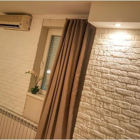 Apartment Cherry Queen Belgrado Buitenkant foto